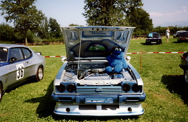 Prsentation der veredelten, getunten Motorrume
Presentation of the refined, tuned engine compartments
Prsentation des compartiments moteur amliors et tuns